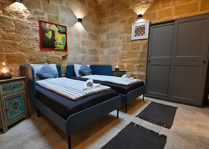 Luzzu X Casa Jorge Guest house