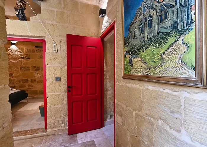 Luzzu X Casa Jorge * Victoria